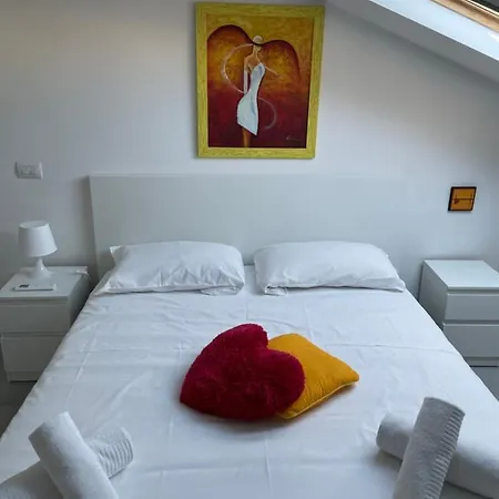 Sky View House * Napoli